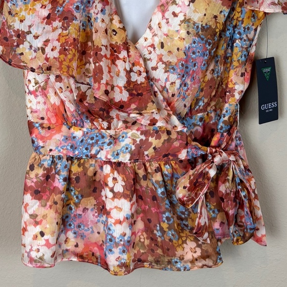 Guess Ferra Daisies Floral Print Short Sleeve Wrap Top w/ Material Belt Tie NWT - Picture 3 of 16